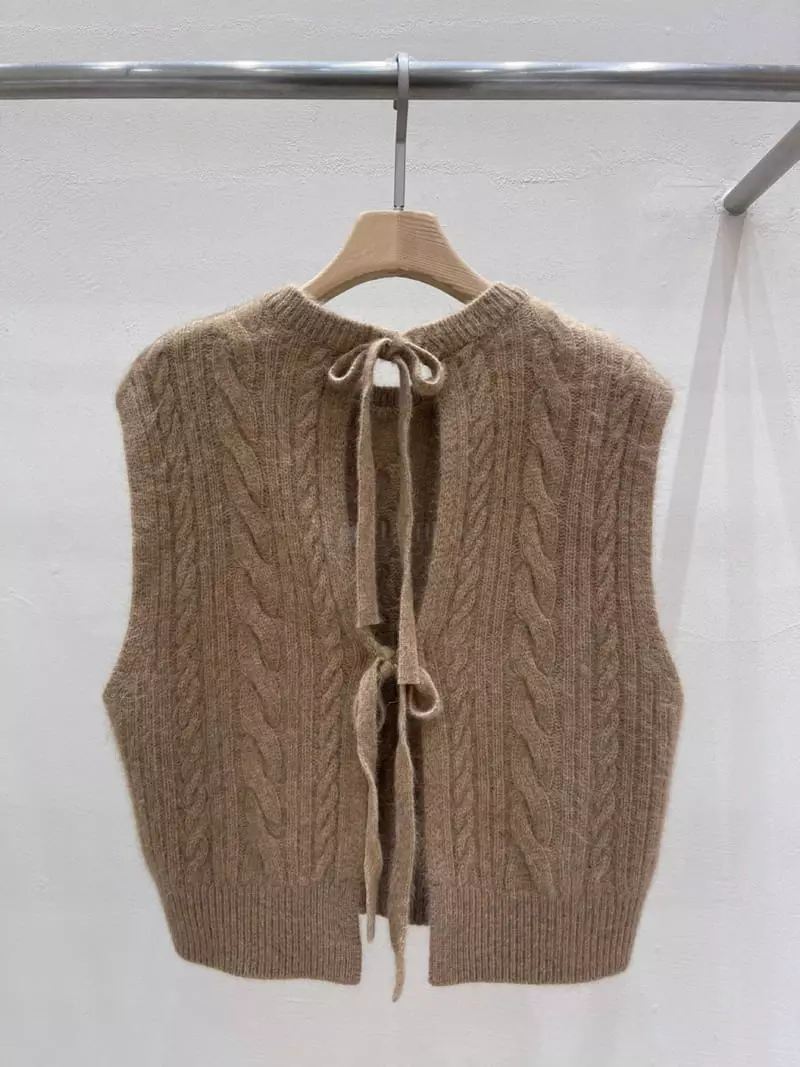 Blanc - Korean Women Fashion - #restrostyle - Twist Vest - 6