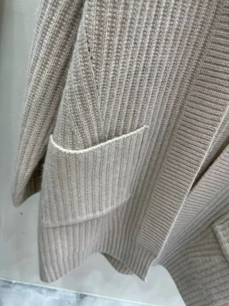 Blanc - Korean Women Fashion - #restrostyle - H Olive Cardigan - 3
