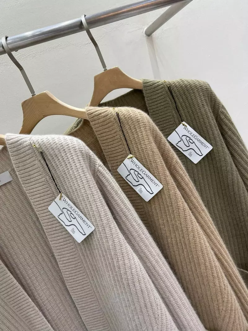 Blanc - Korean Women Fashion - #thelittlethings - H Olive Cardigan - 7