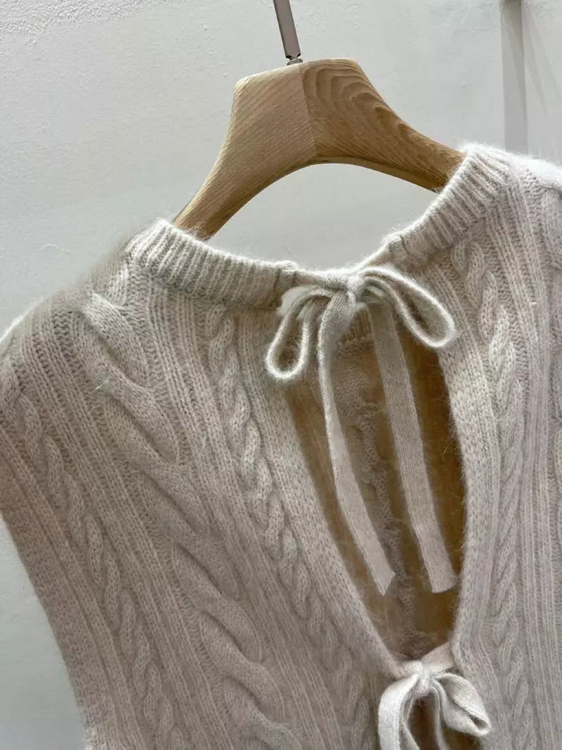Blanc - Korean Women Fashion - #vintageinspired - Twist Vest - 3
