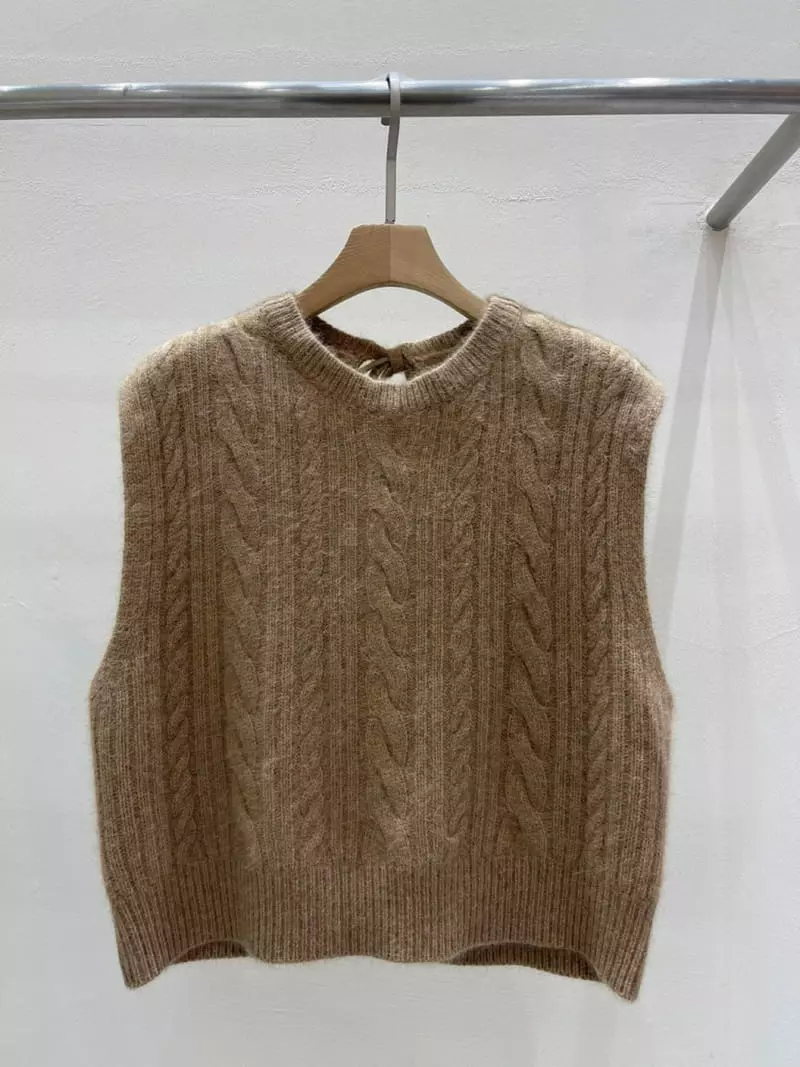 Blanc - Korean Women Fashion - #vintageinspired - Twist Vest - 4