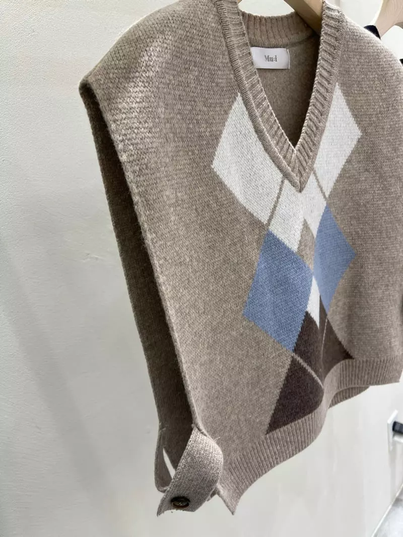 Blanc - Korean Women Fashion - #womensfashion - Argyle Vest - 3