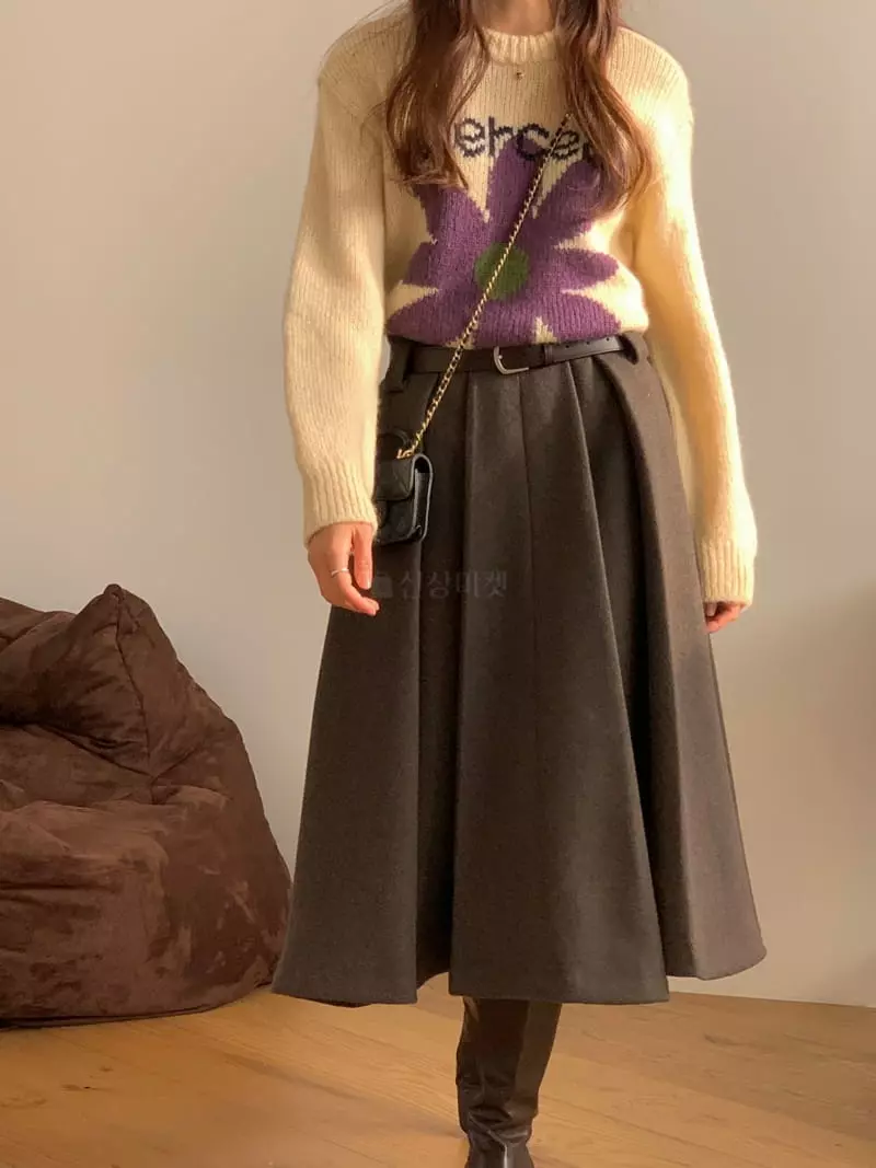 Chapter - Korean Women Fashion - #womensfashion - Intasha Flower Knit Tee - 4