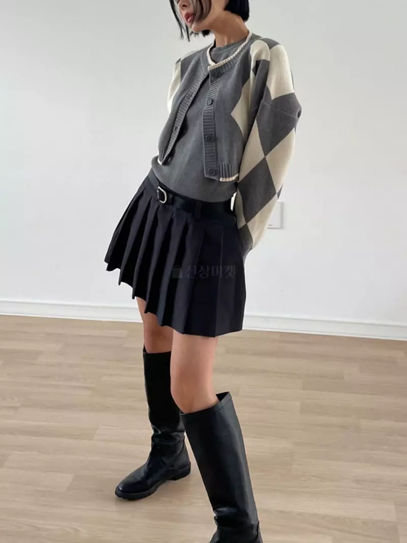 Chapter - Korean Women Fashion - #momslook - Argyle Knit Tee