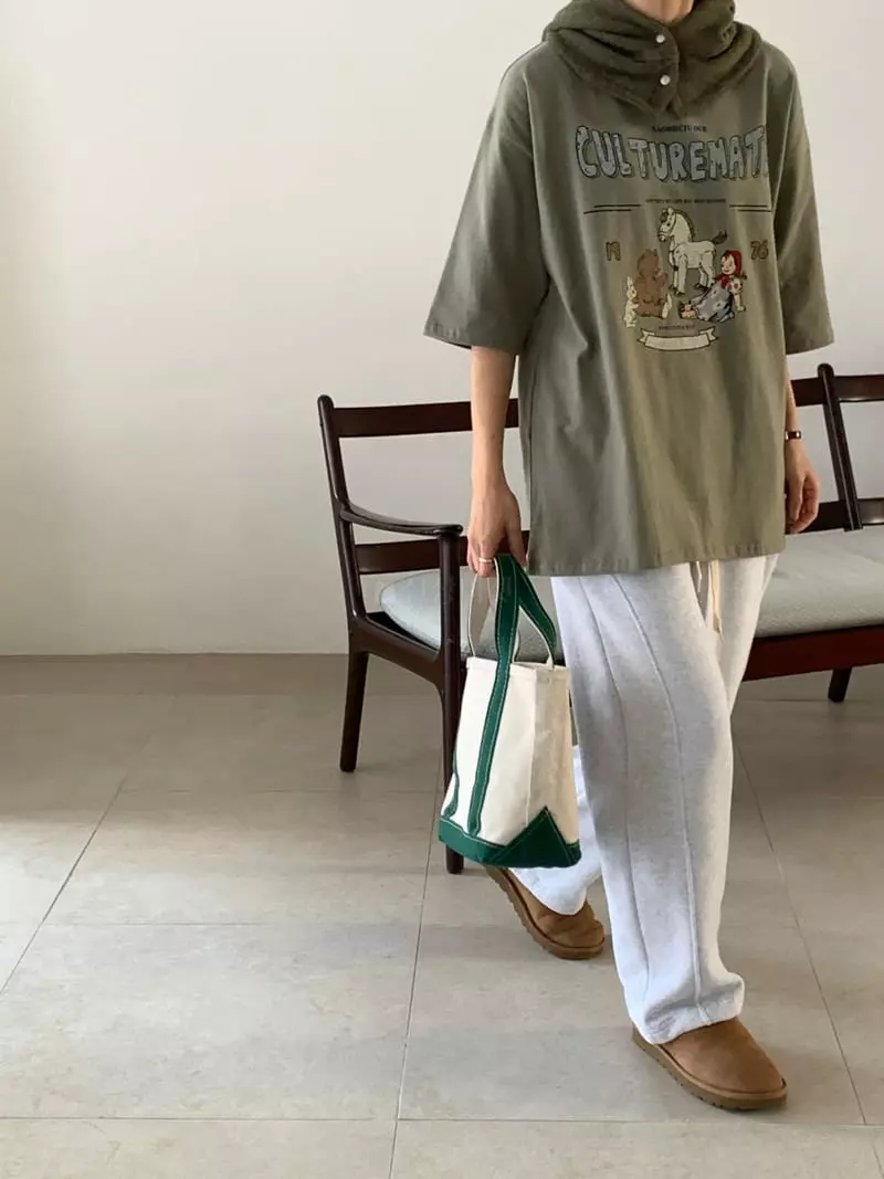 Chapter - Korean Women Fashion - #momslook - Toy Short Sleeves Tee - 4