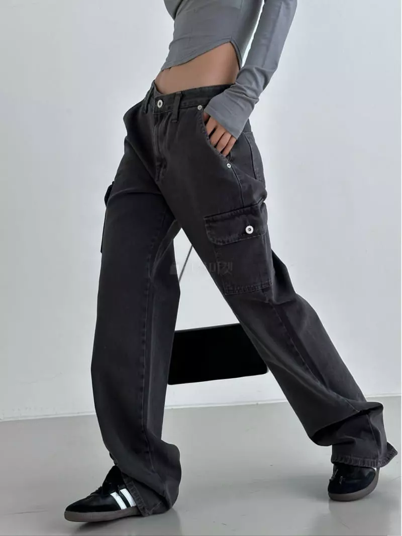 Chapter - Korean Women Fashion - #womensfashion - Cargo Jeans