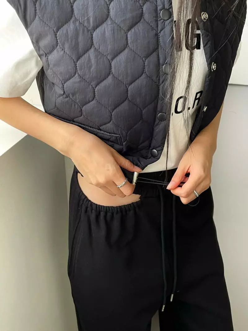 Chapter - Korean Women Fashion - #womensfashion - Quilting Padding Jumper - 2