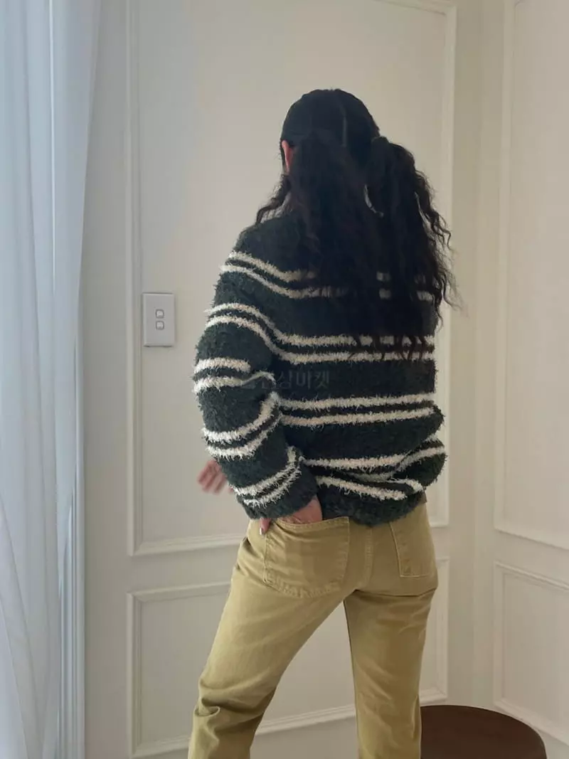 Charlotte - Korean Women Fashion - #momslook - Strieps Puddle Knit Tee