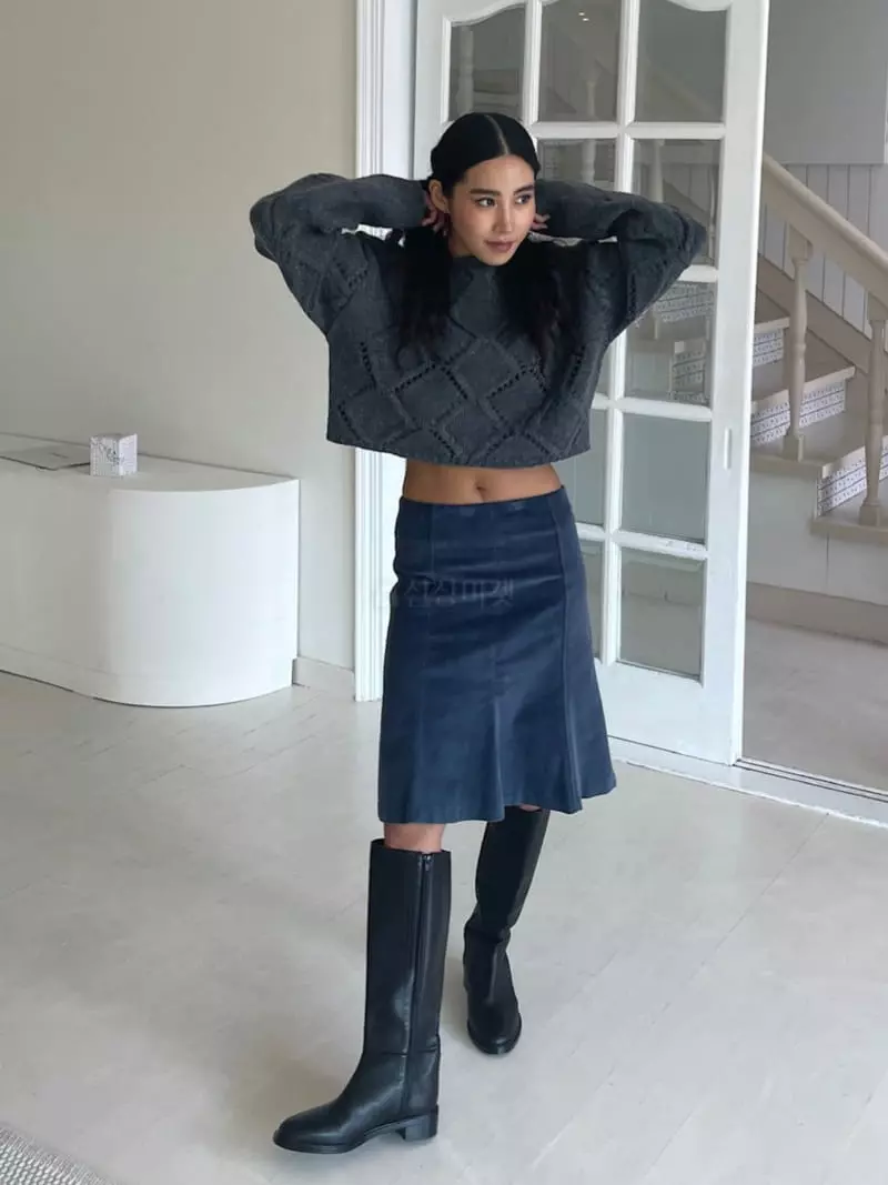 Charlotte - Korean Women Fashion - #womensfashion - Winter Knit Tee - 2