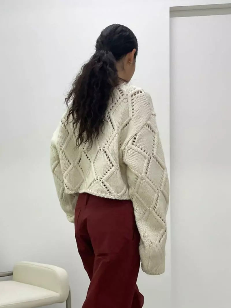 Charlotte - Korean Women Fashion - #momslook - Winter Knit Tee - 4