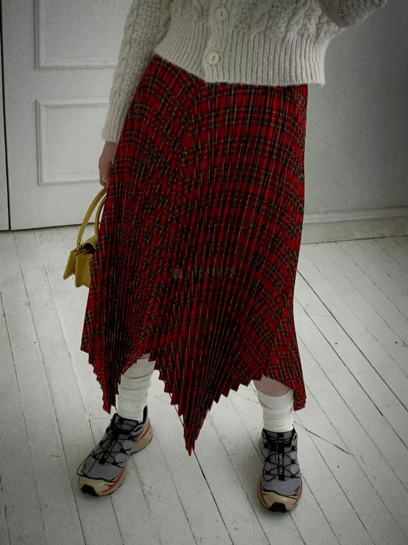 Clode - Korean Women Fashion - #momslook - Check Wrinkle Skirt - 7