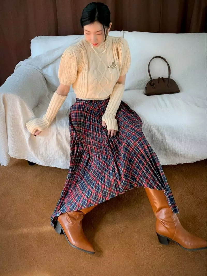 Clode - Korean Women Fashion - #restrostyle - Check Wrinkle Skirt - 2