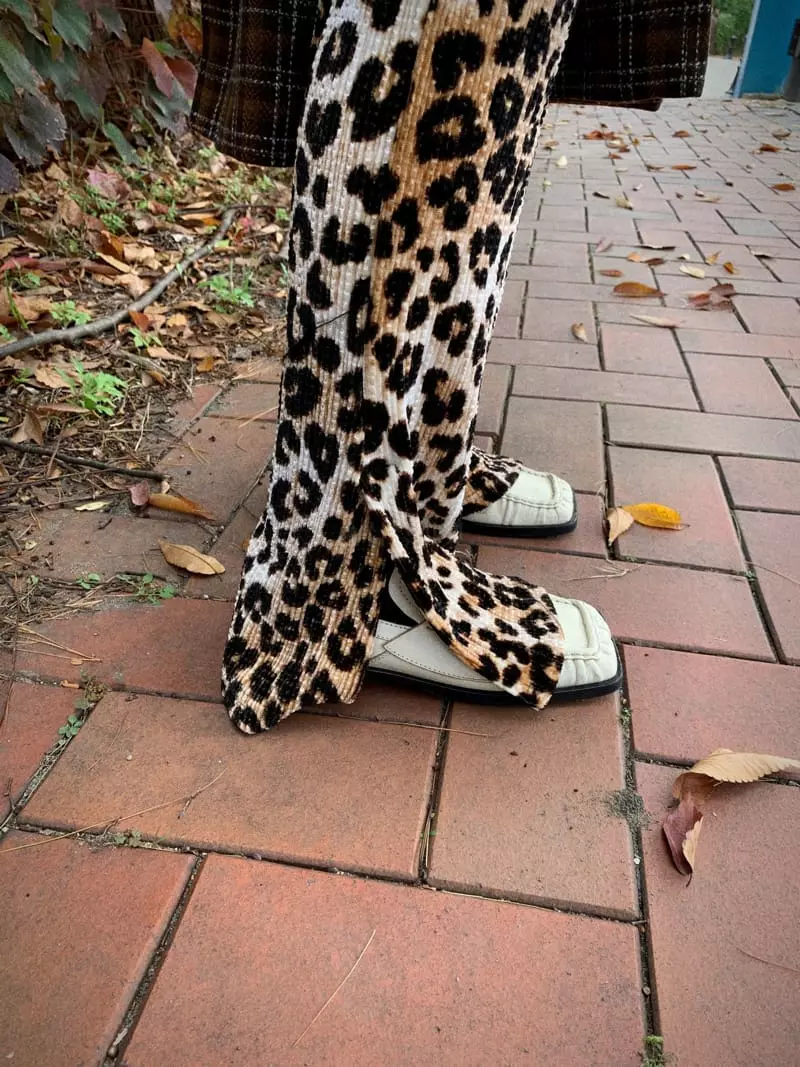 Clode - Korean Women Fashion - #romanticstyle - Leopard Slit Pants - 5