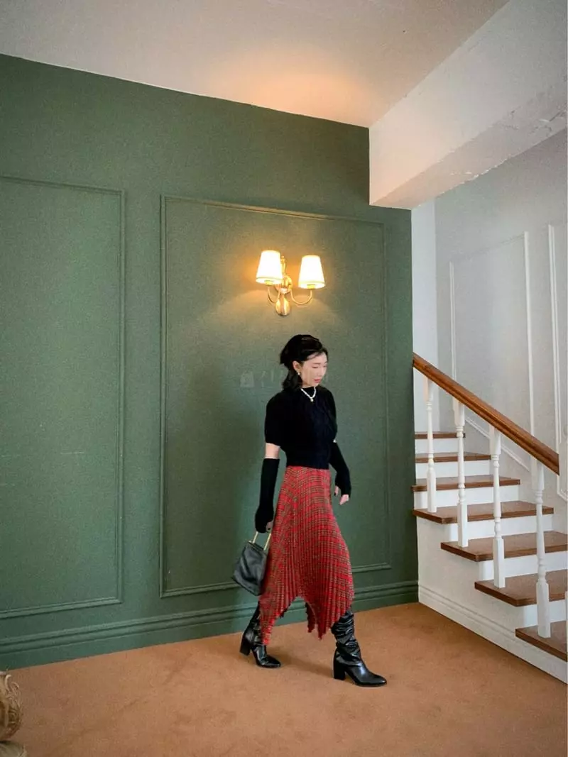 Clode - Korean Women Fashion - #romanticstyle - Check Wrinkle Skirt - 4
