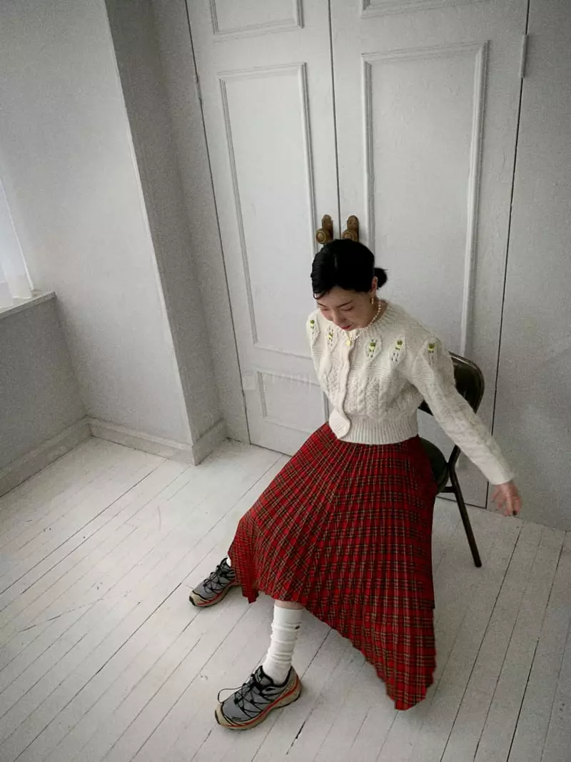 Clode - Korean Women Fashion - #thelittlethings - Check Wrinkle Skirt - 6