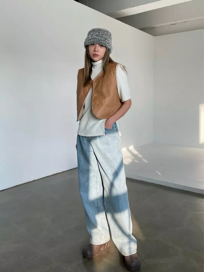 Creamvilla - Korean Women Fashion - #restrostyle - Reversible Vest