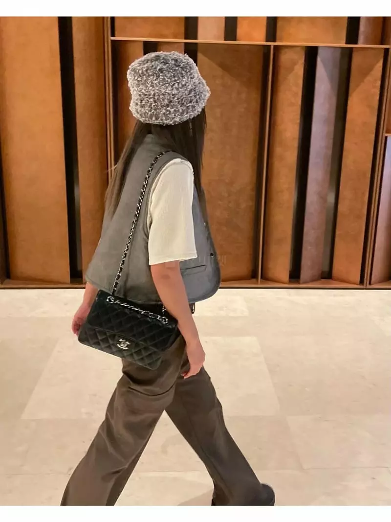 Creamvilla - Korean Women Fashion - #thelittlethings - Reversible Vest - 5