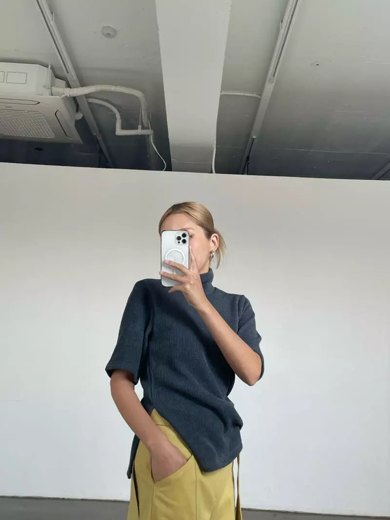 Creamvilla - Korean Women Fashion - #womensfashion - Slit Turtleneck Tee