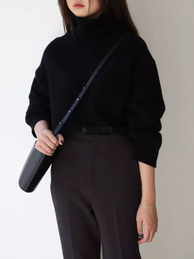 Cullum - Korean Women Fashion - #momslook - Puggy Turtleneck Tee - 10