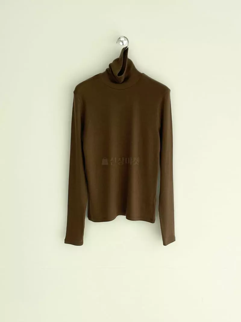 Cullum - Korean Women Fashion - #vintagekidsstyle - Lea Turtleneck Tee - 4