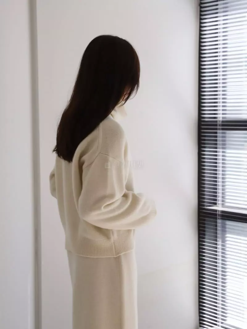 Cullum - Korean Women Fashion - #womensfashion - Puggy Turtleneck Tee - 5