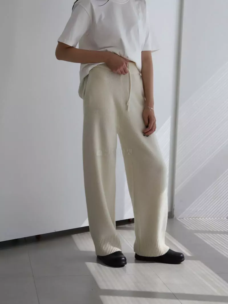 Cullum - Korean Women Fashion - #momslook - Puggy Pants - 4