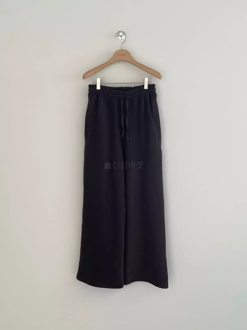 Cullum - Korean Women Fashion - #momslook - Cream Pants - 4