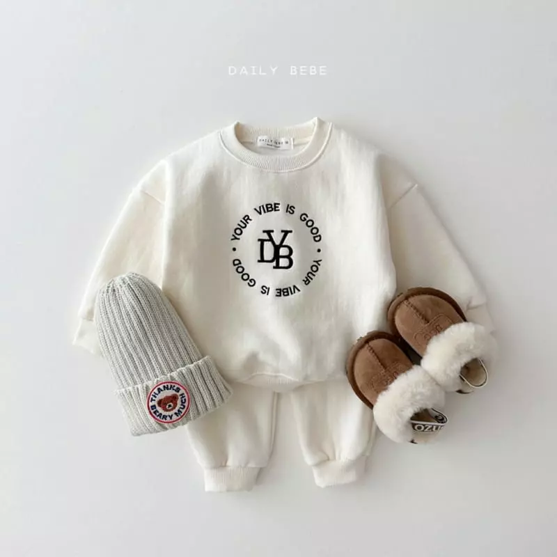 Daily Bebe - Korean Children Fashion - #kidzfashiontrend - Daily Embroidery Top Bottom Set