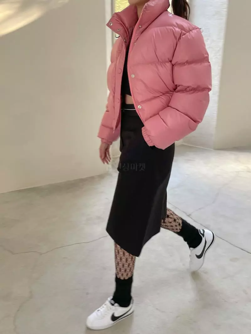Dailyjud - Korean Women Fashion - #momslook - Crop Padding Jacket - 3