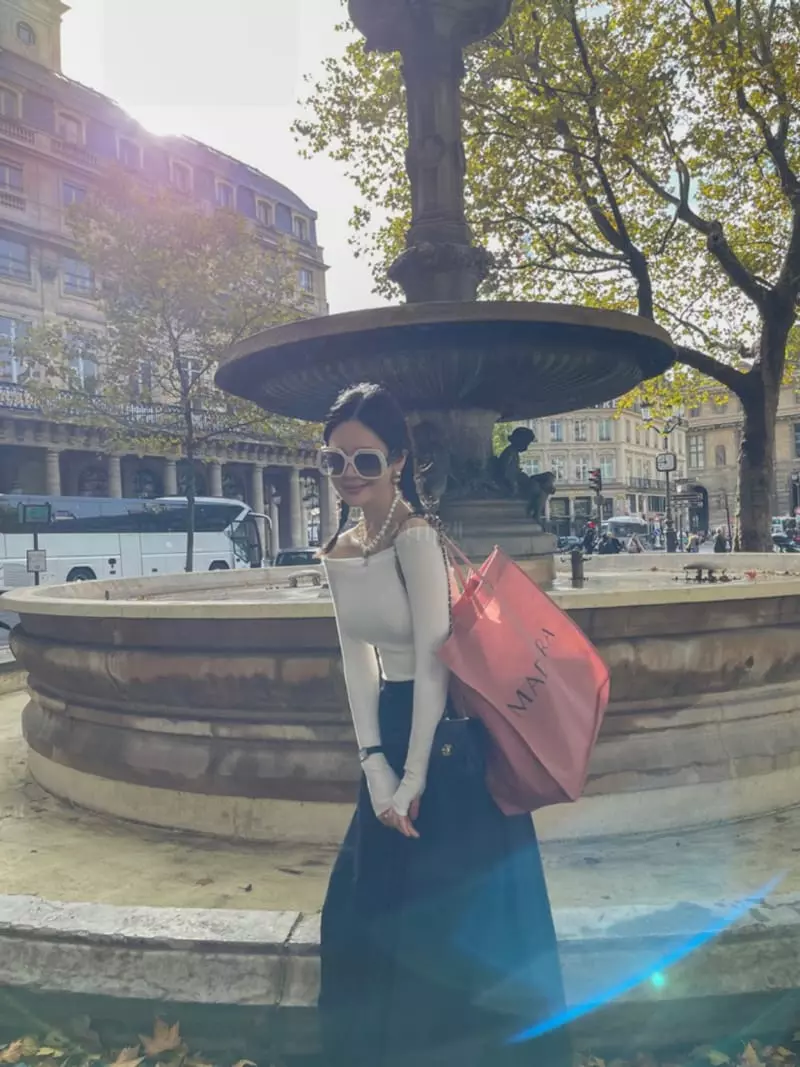 Dailyjud - Korean Women Fashion - #momslook - Off SHOulder Tee - 6