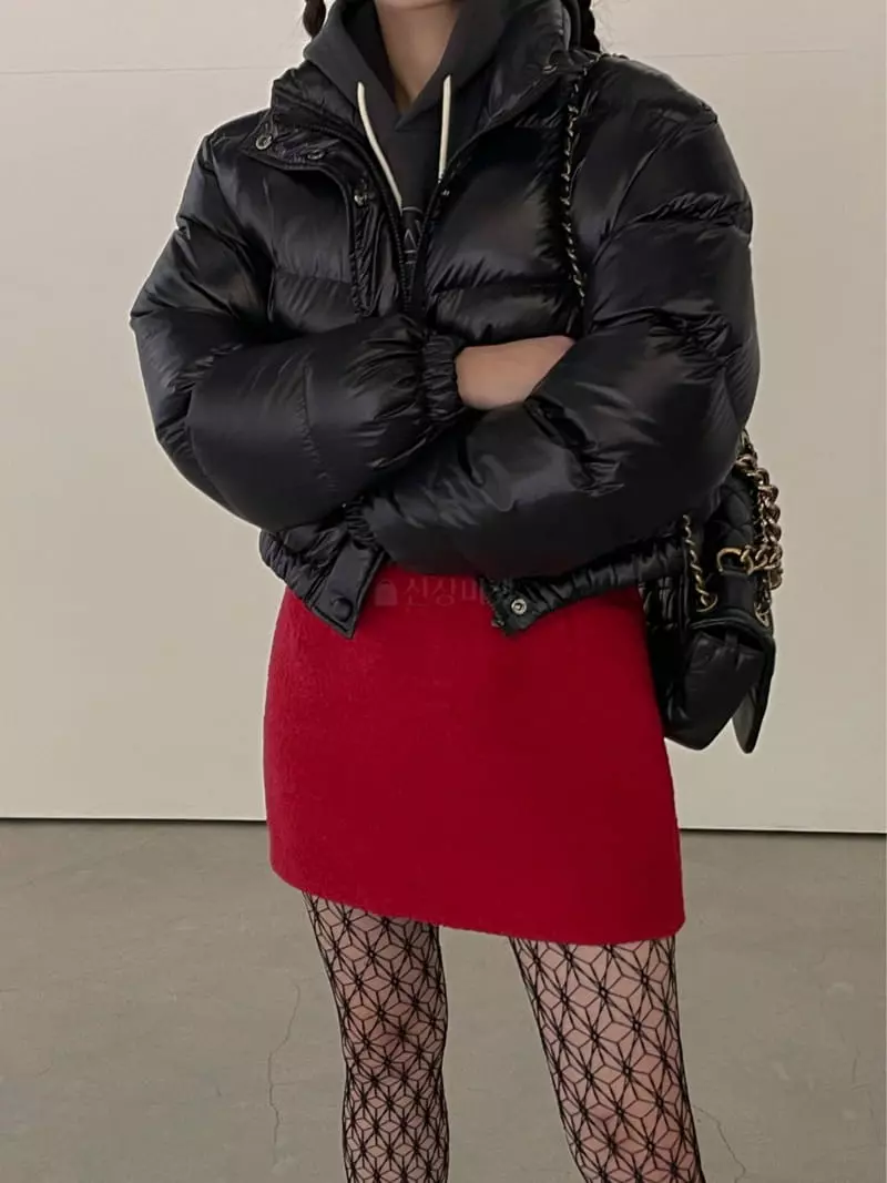 Dailyjud - Korean Women Fashion - #restrostyle - Crop Padding Jacket - 8