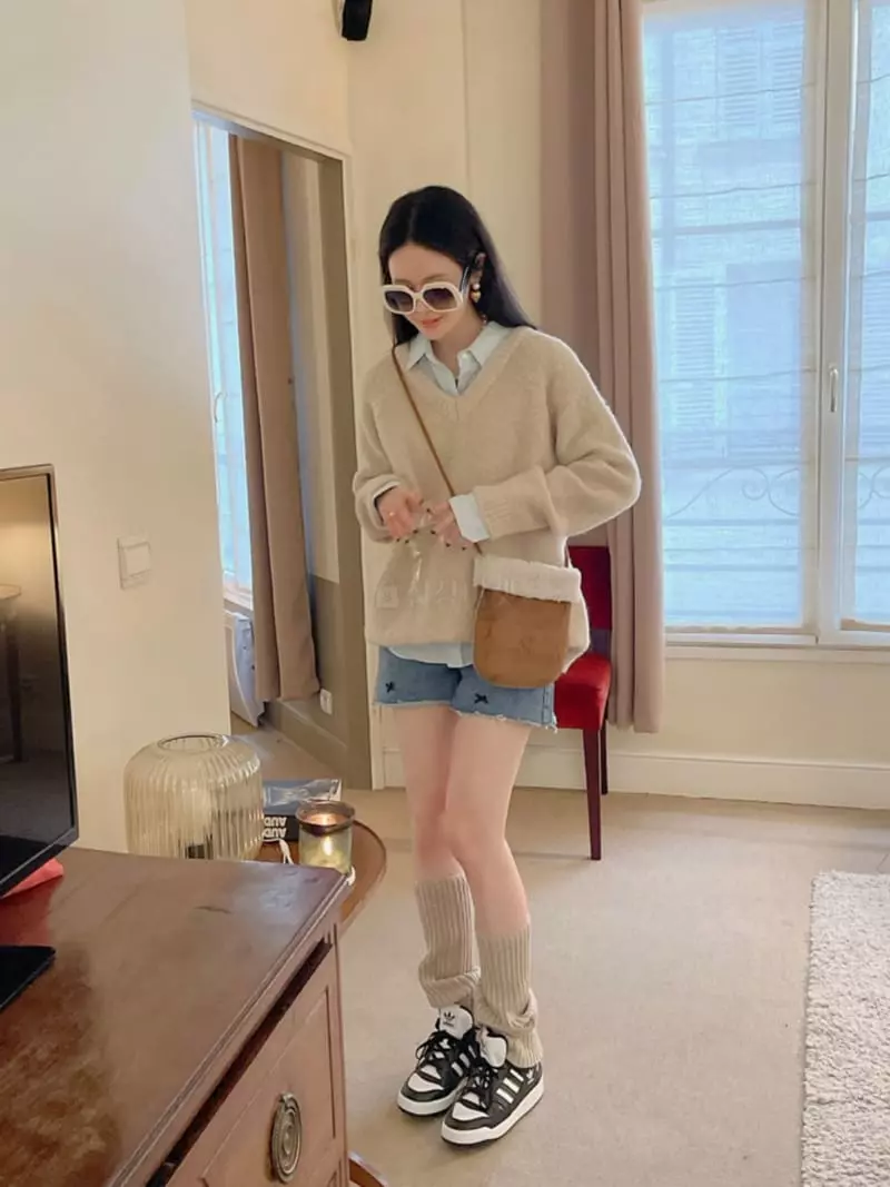 Dailyjud - Korean Women Fashion - #womensfashion - Bookle V Knit Tee - 2
