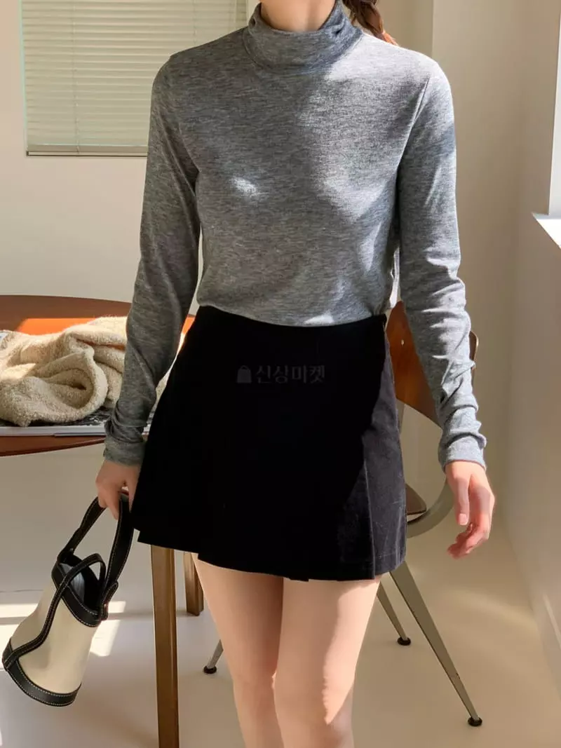 Dawning - Korean Women Fashion - #restrostyle - Warming Turtleneck Tee