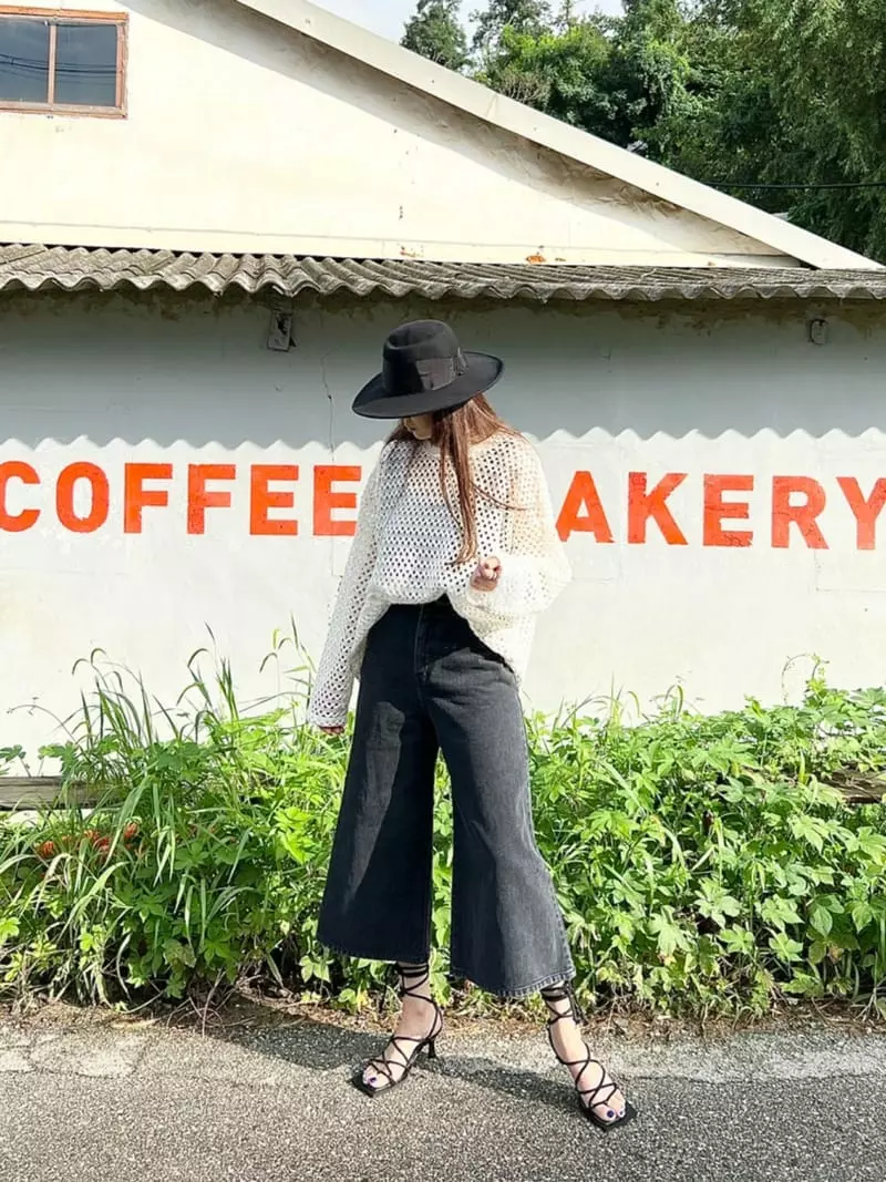 Dayday - Korean Women Fashion - #momslook - Wide Black Jeans - 11