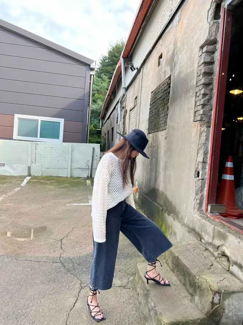 Dayday - Korean Women Fashion - #momslook - Wide Black Jeans - 9