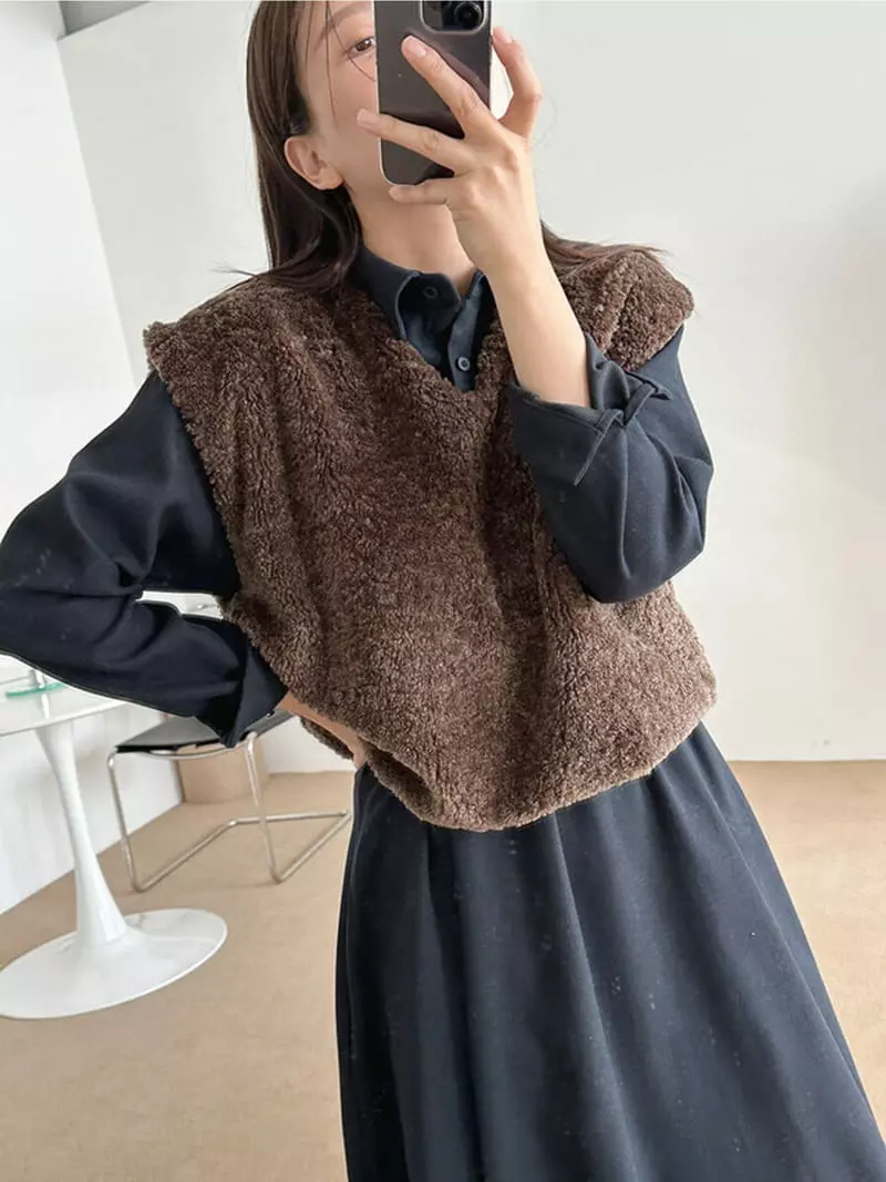 Dayday - Korean Women Fashion - #momslook - Bear  Vest - 6