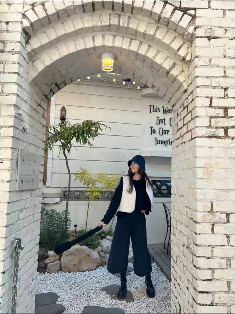 Dayday - Korean Women Fashion - #womensfashion - Wide Black Jeans - 2