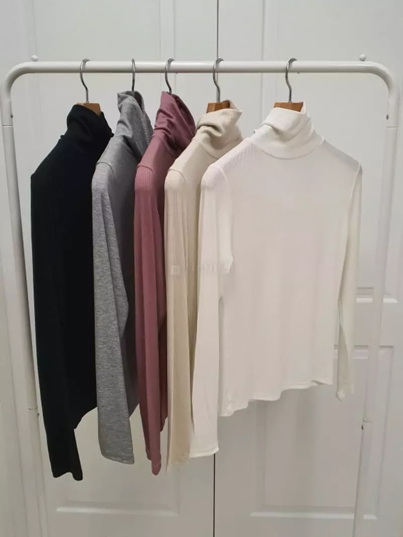 Denali - Korean Women Fashion - #momslook - Rib Turtleneck Tee - 11