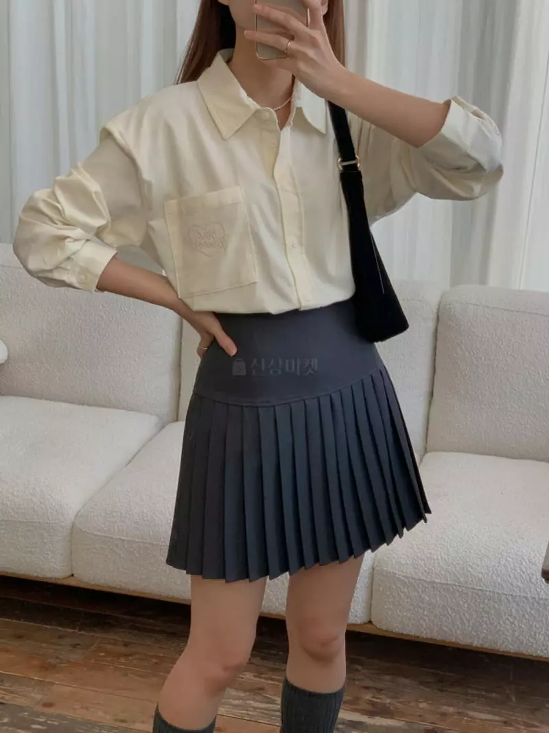 Denali - Korean Women Fashion - #thelittlethings - Rib Heart Shirt
