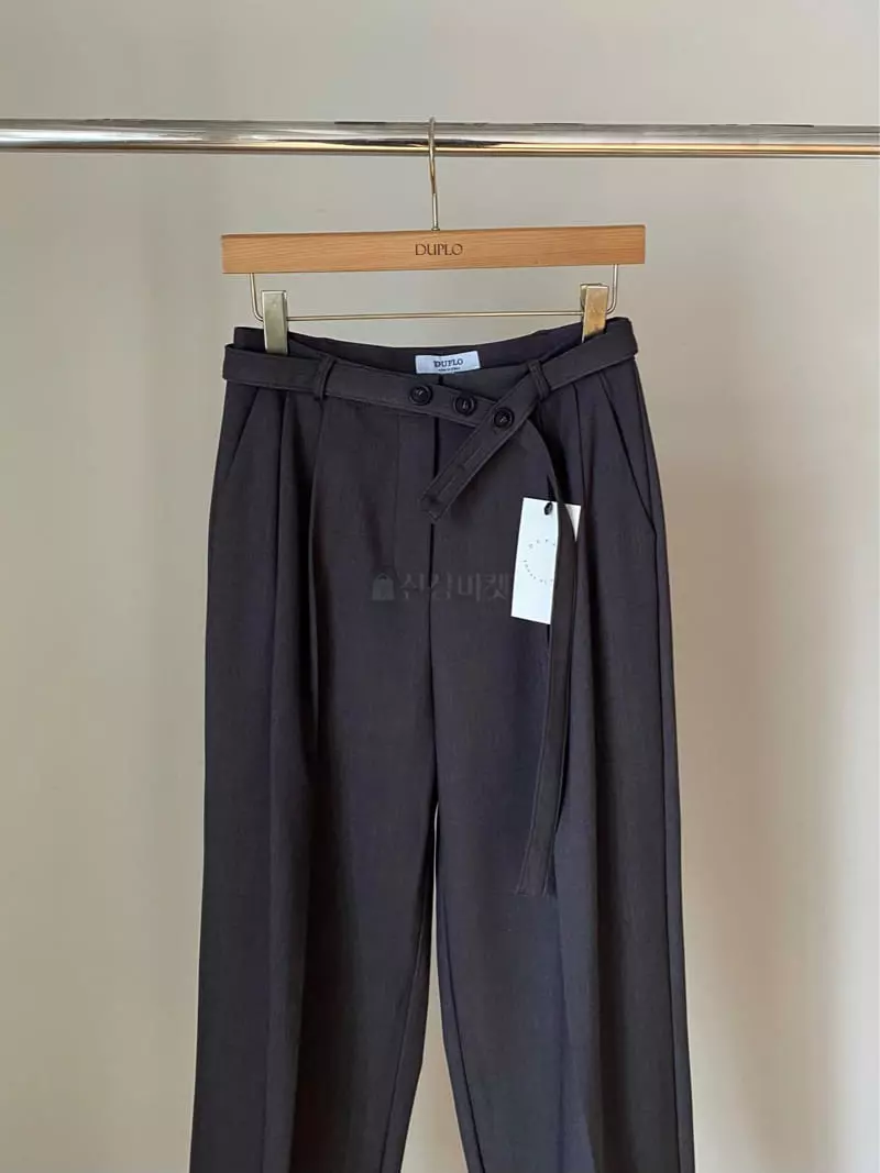 Duplo - Korean Women Fashion - #womensfashion - Buttonn Pants - 3