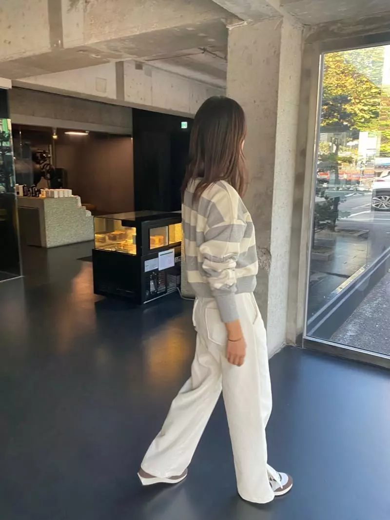 Duplo - Korean Women Fashion - #womensfashion - Stripes Sweatshirt - 3