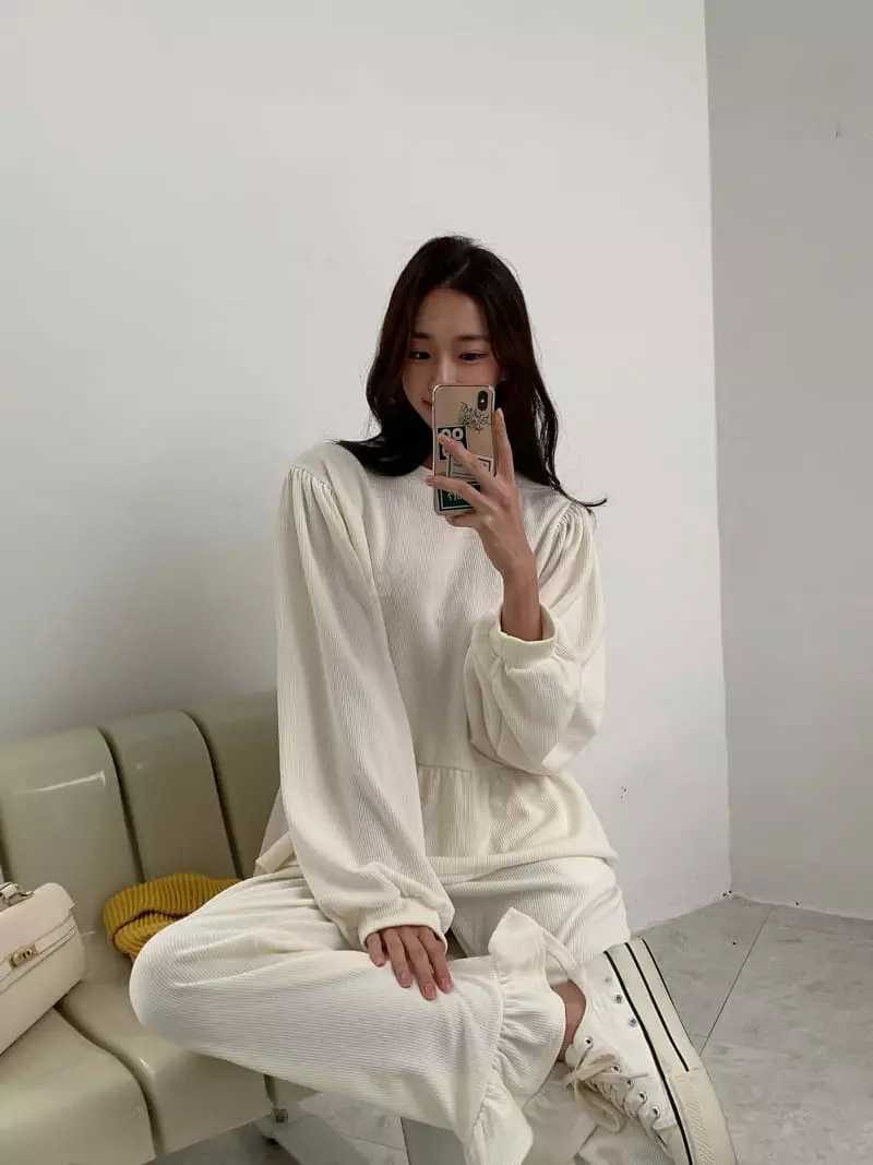 Fabric Seoul - Korean Women Fashion - #vintageinspired - Frill Fleece Top Bottom Set