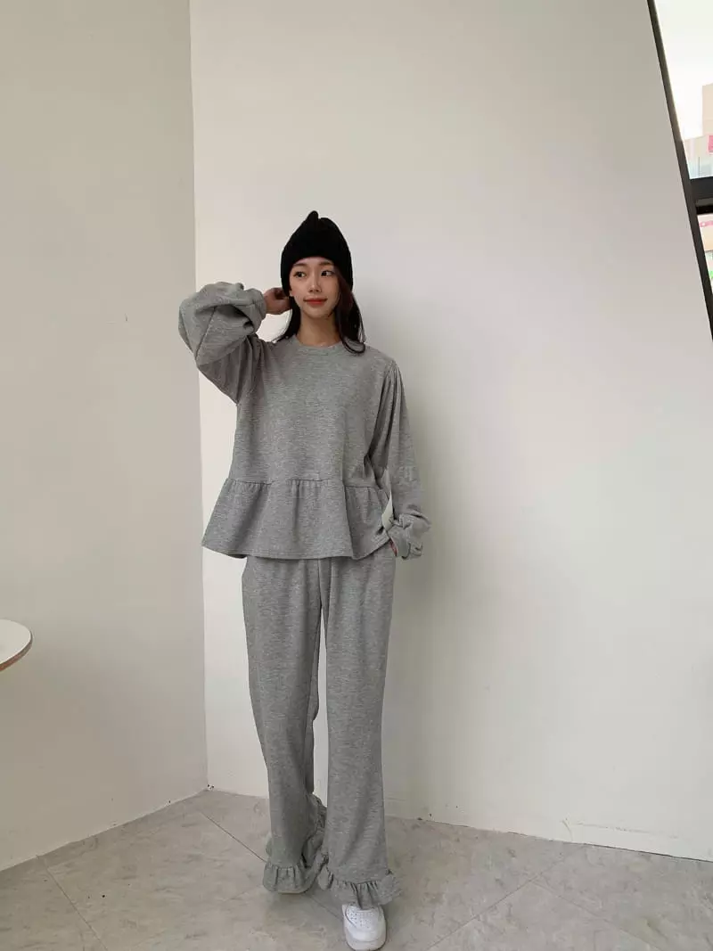 Fabric Seoul - Korean Women Fashion - #womensfashion - Frill Fleece Top Bottom Set - 10