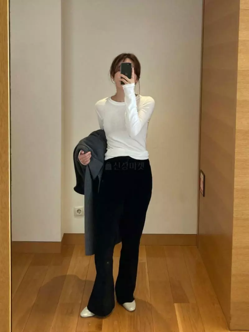 Fave - Korean Women Fashion - #momslook - Veloure Pants - 3