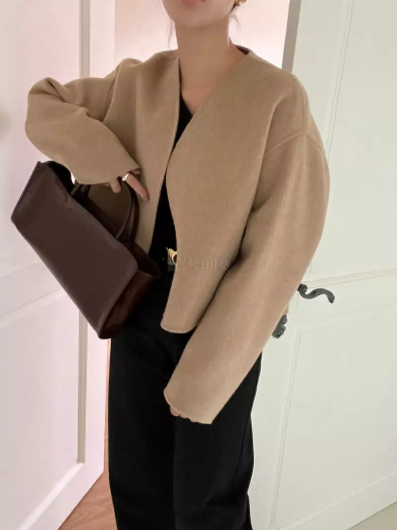 Fave - Korean Women Fashion - #momslook - Short Hand Jacket - 5