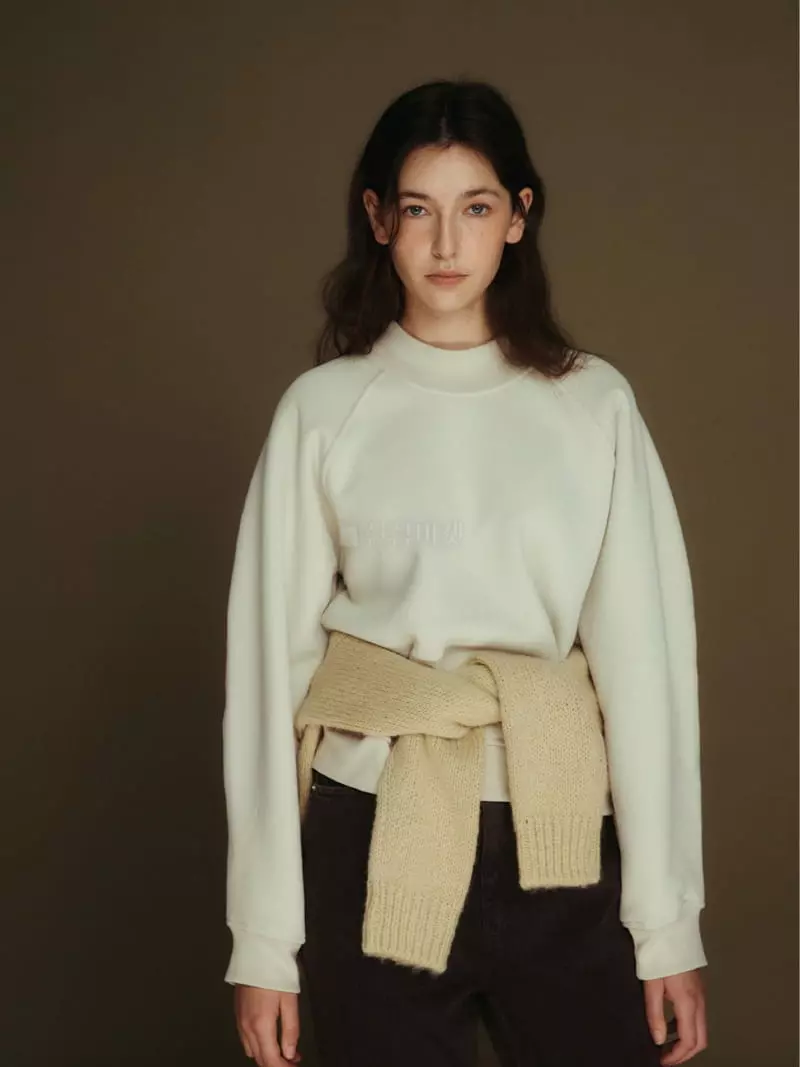 Fave - Korean Women Fashion - #vintagekidsstyle - Roof Sweatshirt - 2