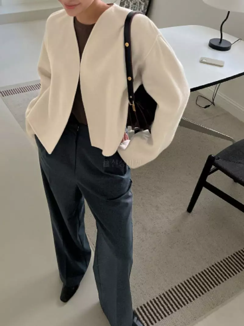 Fave - Korean Women Fashion - #womensfashion - Short Hand Jacket - 2