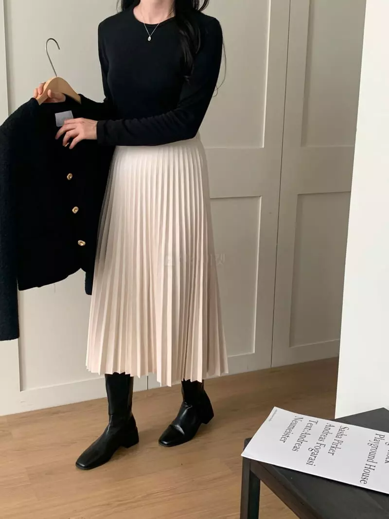 Ff - Korean Women Fashion - #momslook - Suede Skirt - 2