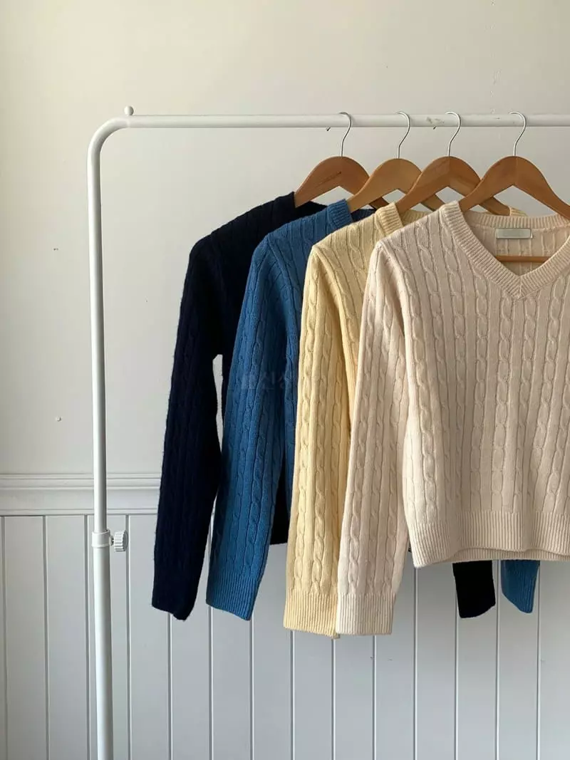 Ff - Korean Women Fashion - #vintageinspired - Paul Twist Knit Tee - 6