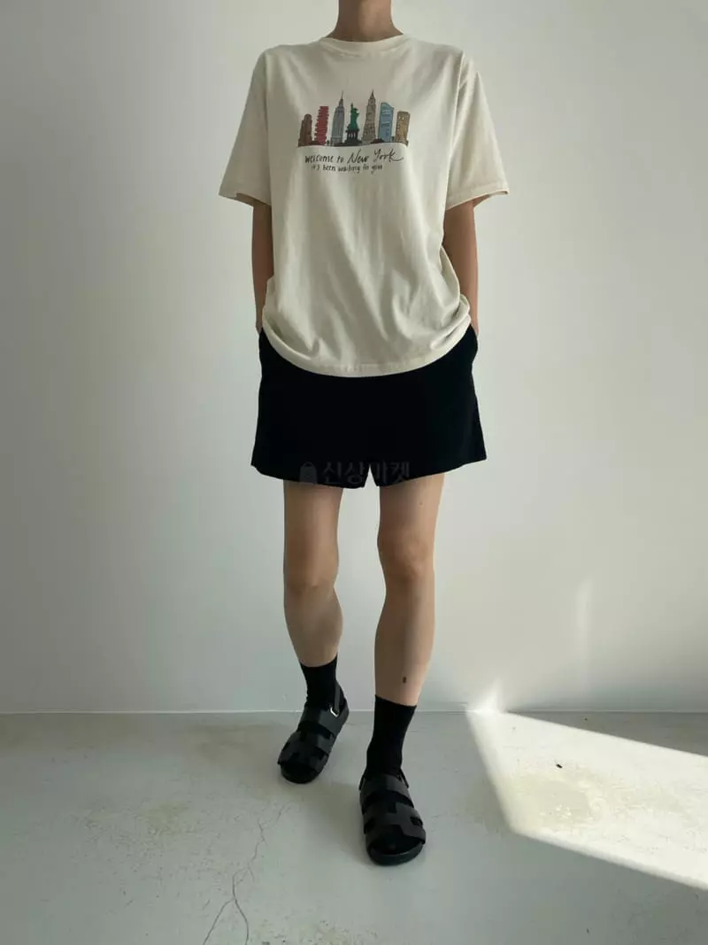 Fifty - Korean Women Fashion - #thatsdarling - New York Tee